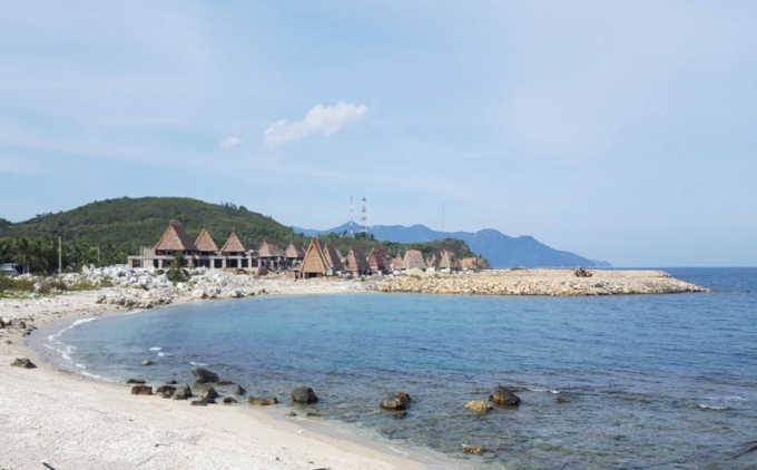 Khánh[-]Hòa:[-]Lấn[-]biển[-]trái[-]phép,[-]Công[-]ty[-]Cổ[-]phần[-]Du[-]lịch[-]Champarama[-]bị[-]phạt[-]105[-]triệu[-]đồng[-]